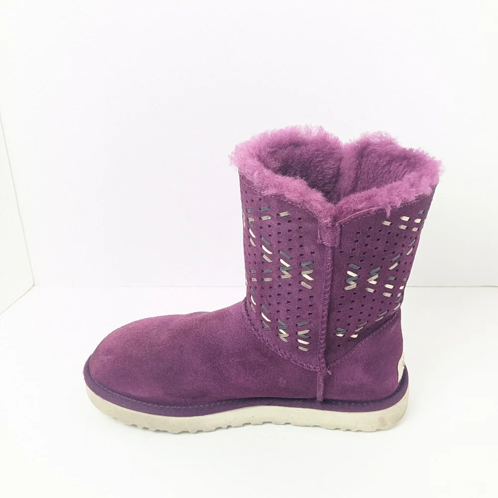 UGG Bailey Button Tehuano Boots - Picture 4 of 16